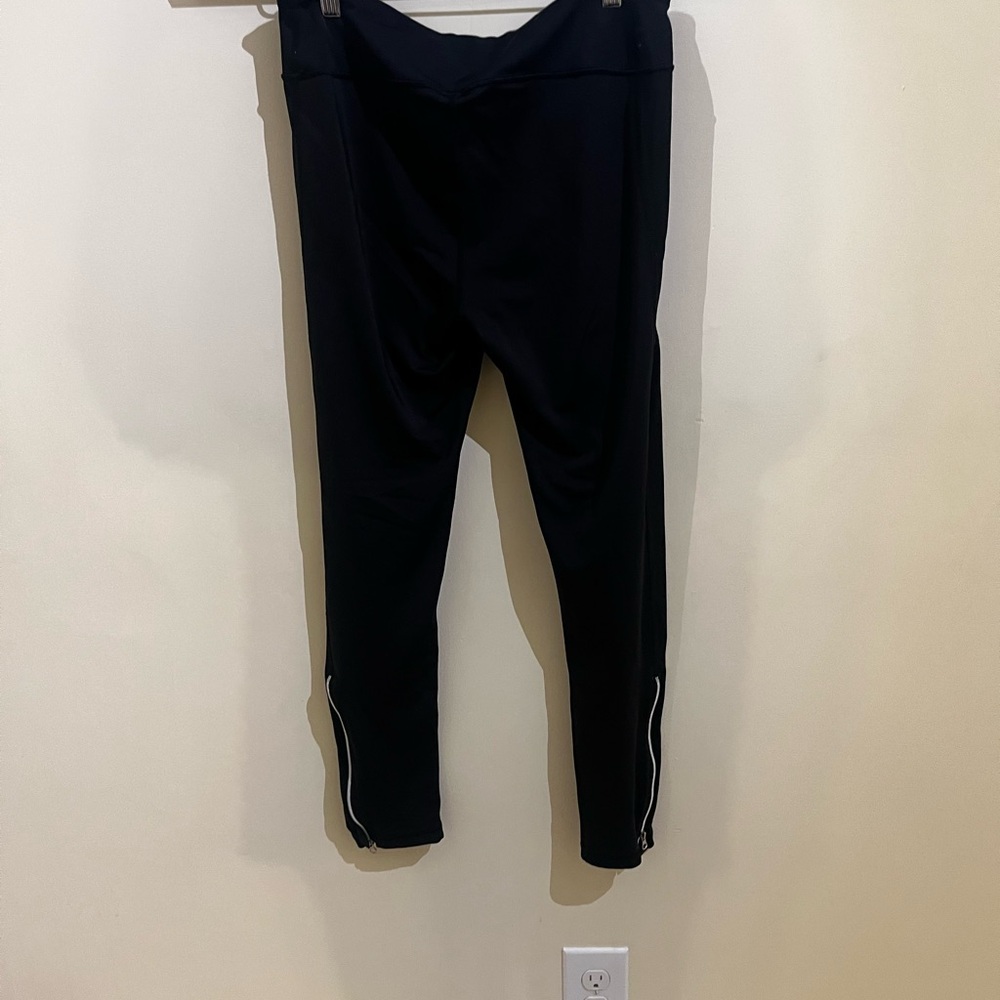 Victoria Secrets black leggings